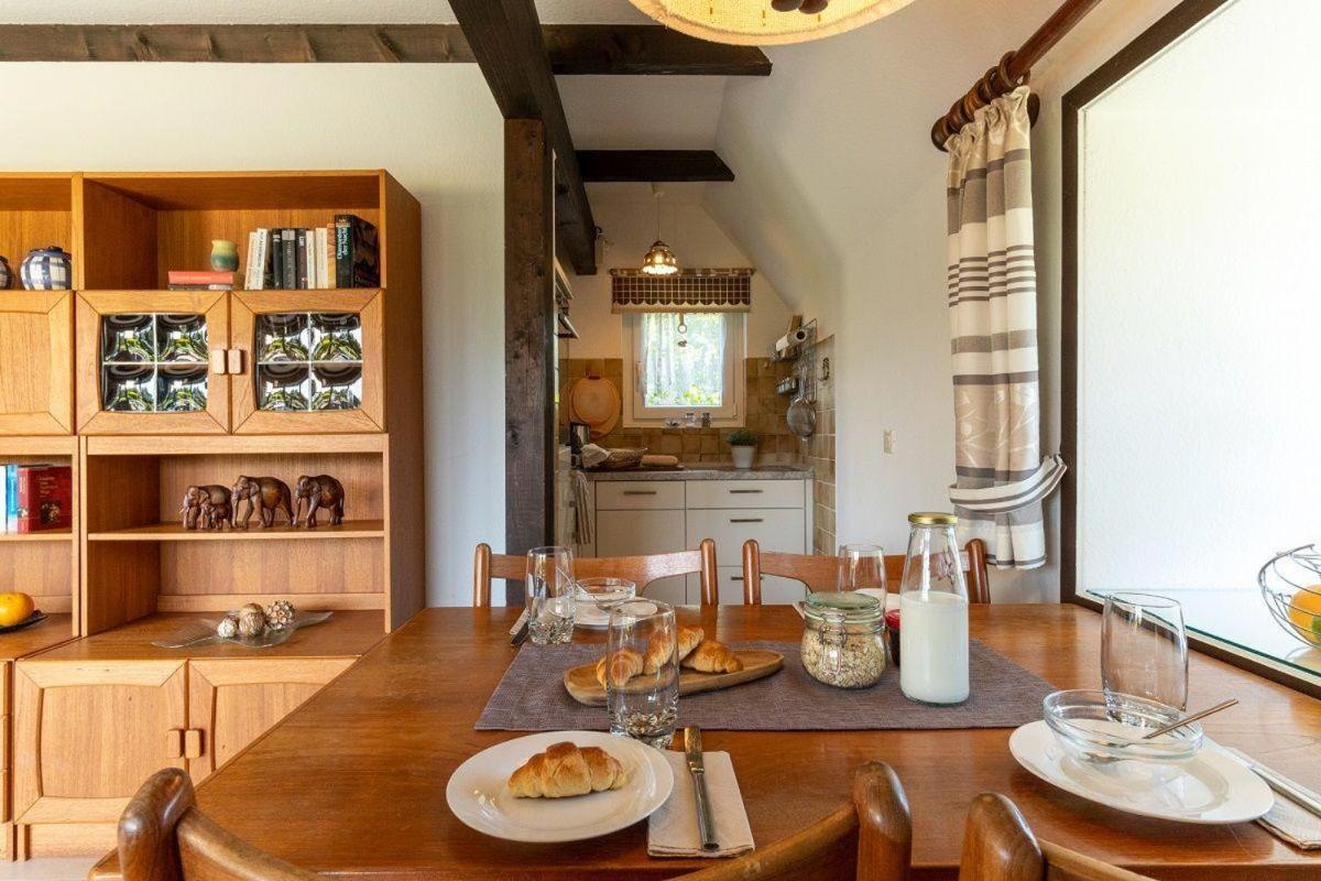 הוילה Großenbrode Am-Hohen-Ufer-Reetdach-Haus-Ocean-Breeze-136 מראה חיצוני תמונה