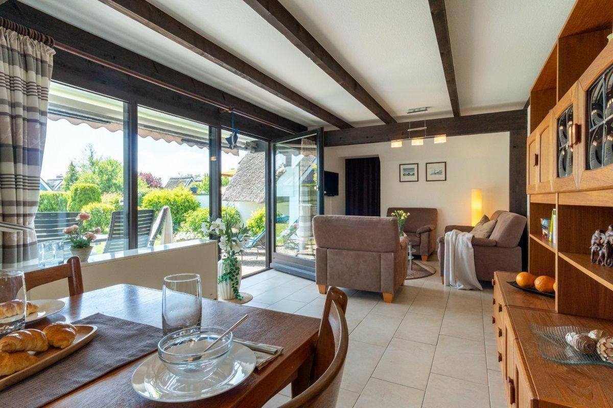הוילה Großenbrode Am-Hohen-Ufer-Reetdach-Haus-Ocean-Breeze-136 מראה חיצוני תמונה