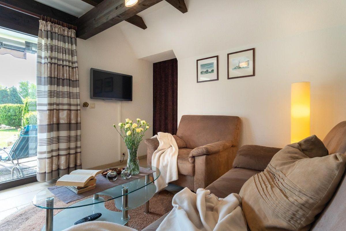 הוילה Großenbrode Am-Hohen-Ufer-Reetdach-Haus-Ocean-Breeze-136 מראה חיצוני תמונה